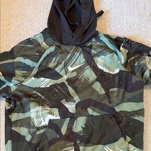 Nike Camouflage Hoodie in Green and Black